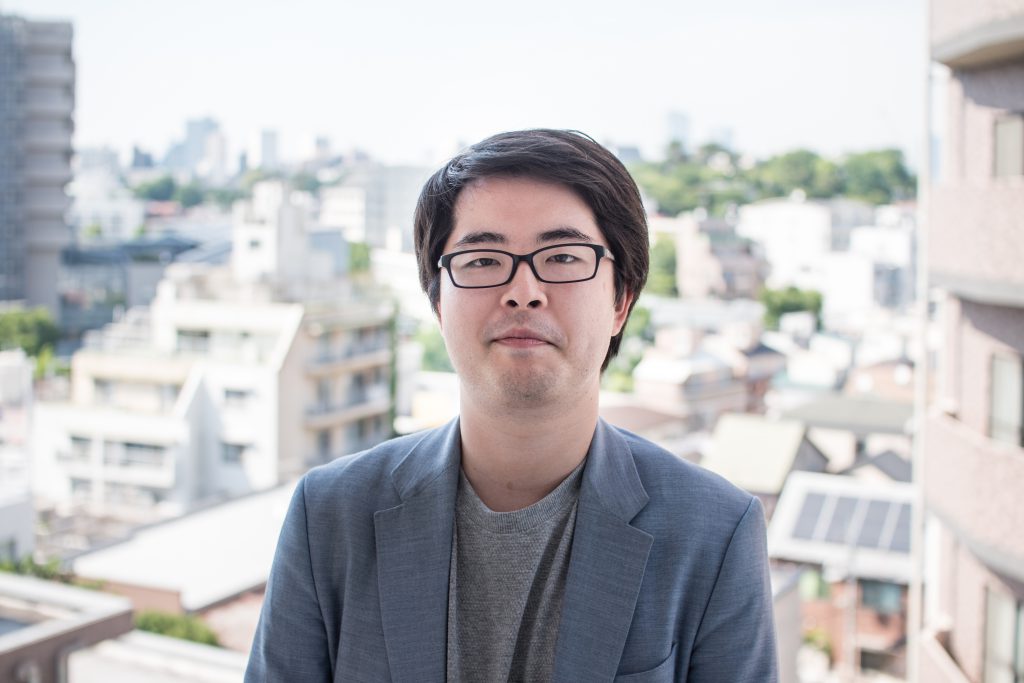【社員インタビュー】出版社から開発会社へ転身！？異色の経歴を持つディレクターに仕事の魅力を聞きました